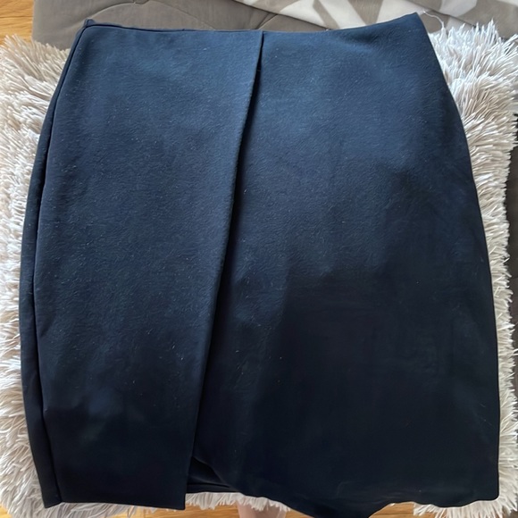 Lush Asymmetrical Bodycon Dress - Picture 5 of 9